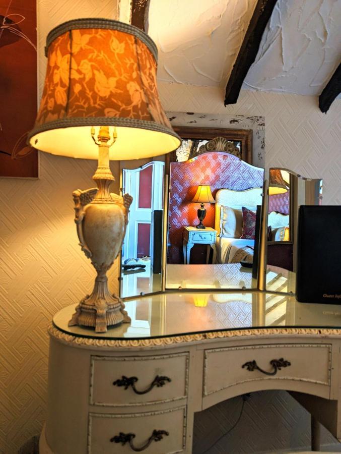 Brookside & Restaurant ,suitable For Solo Travelers, Couples, Families, Groups Education Trips & Contractors Welcome Hotel 3*