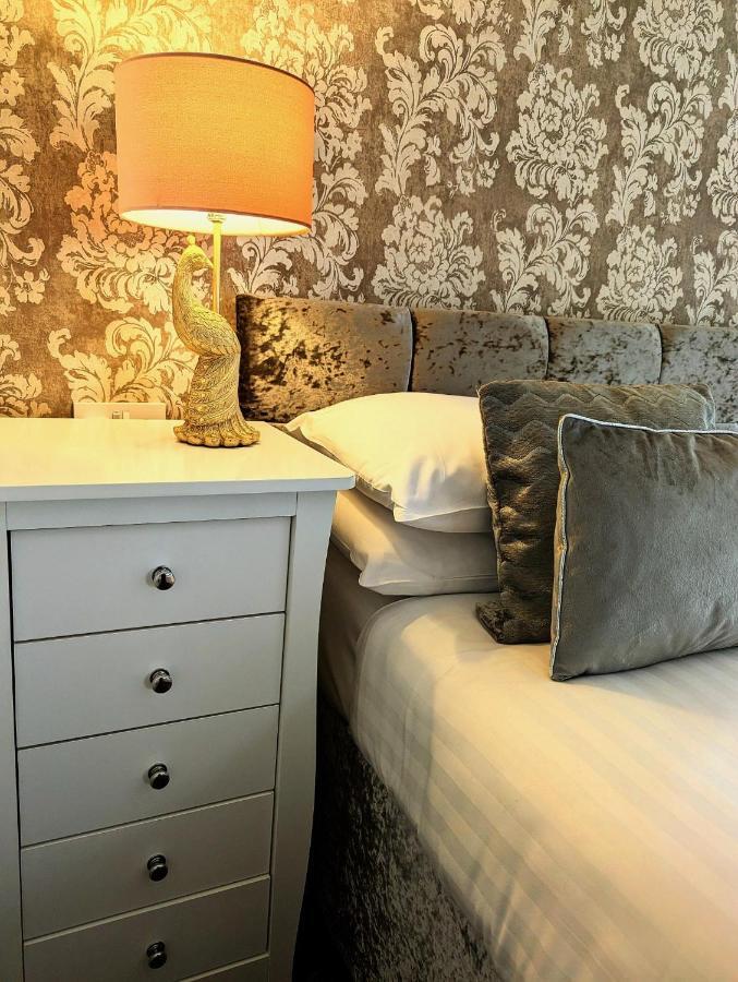 Brookside & Restaurant ,suitable For Solo Travelers, Couples, Families, Groups Education Trips & Contractors Welcome 3*