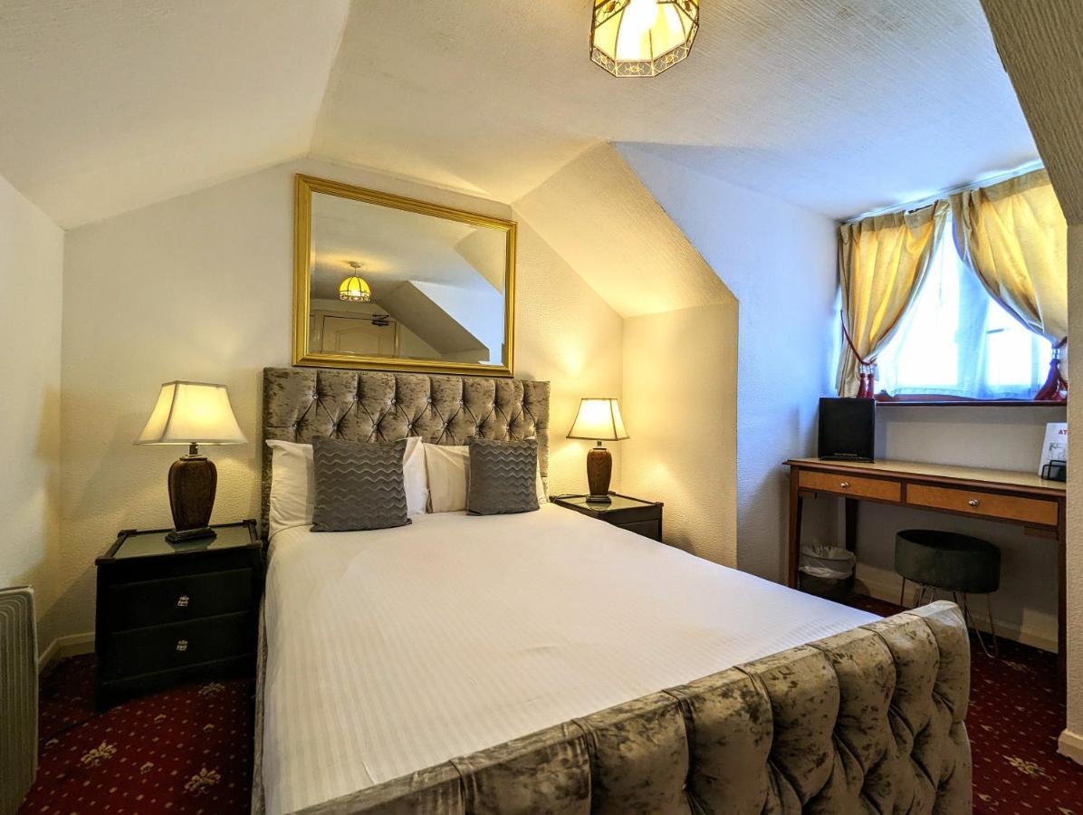 Hotel Brookside & Restaurant ,suitable For Solo Travelers, Couples, Families, Groups Education Trips & Contractors Welcome Chester