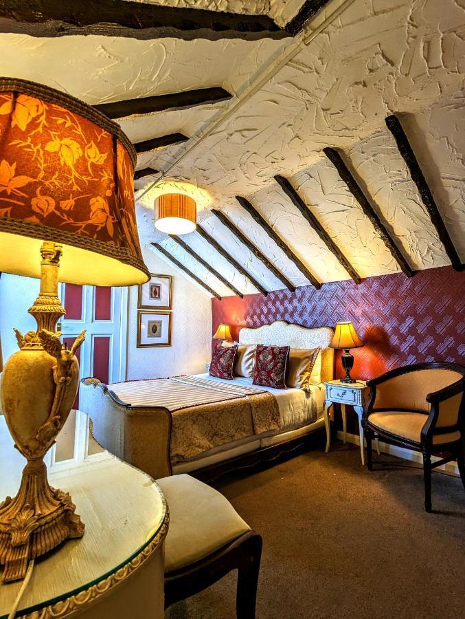 Brookside & Restaurant ,suitable For Solo Travelers, Couples, Families, Groups Education Trips & Contractors Welcome Hotel 3*