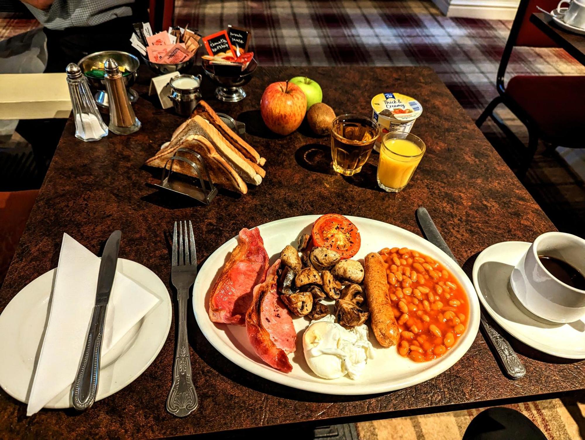 Brookside & Restaurant ,suitable For Solo Travelers, Couples, Families, Groups Education Trips & Contractors Welcome Hotel Chester