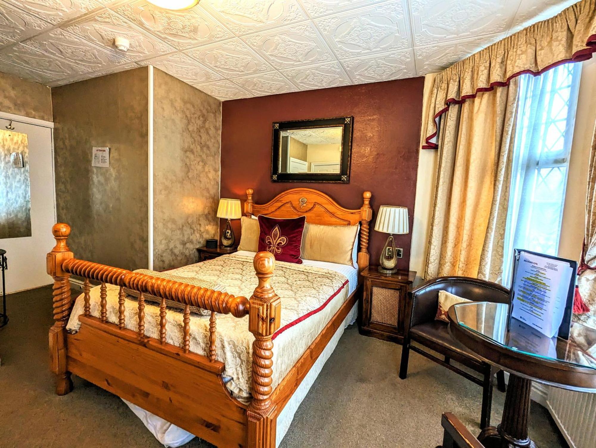 Brookside & Restaurant ,suitable For Solo Travelers, Couples, Families, Groups Education Trips & Contractors Welcome Hotel