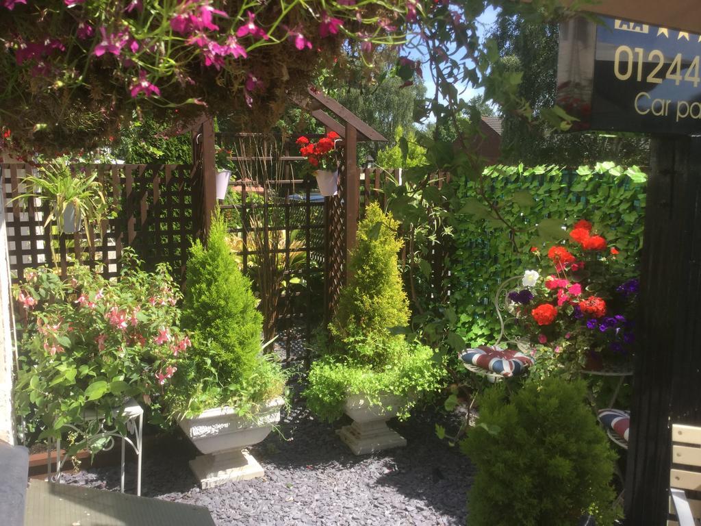 Brookside & Restaurant Chester